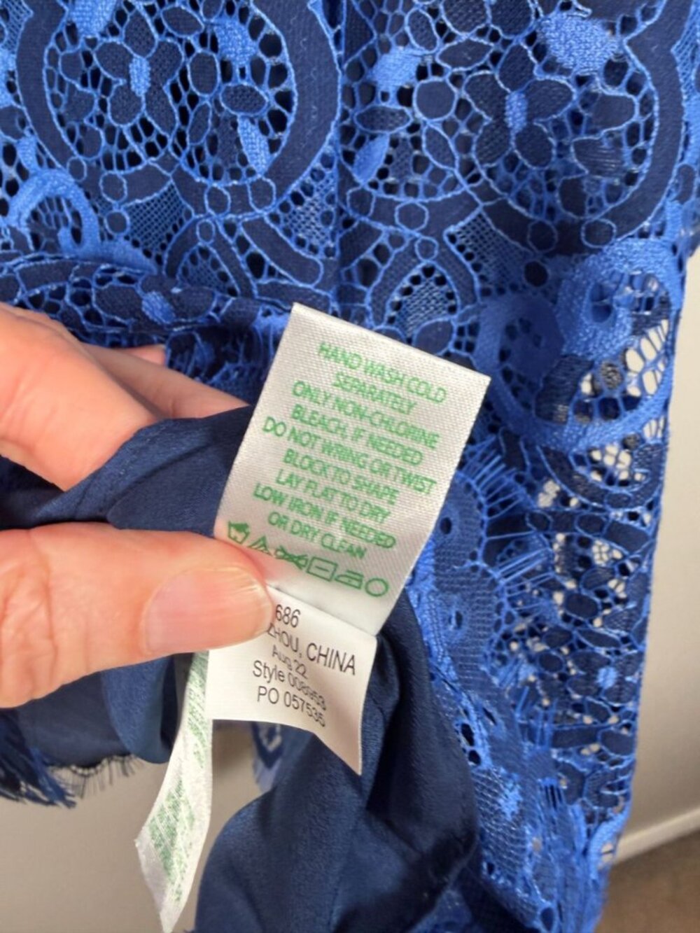 Lilly Pulitzer Averi Lace Long Sleeve Top Size Large Boca Blue Preppy Event - Picture 13 of 13